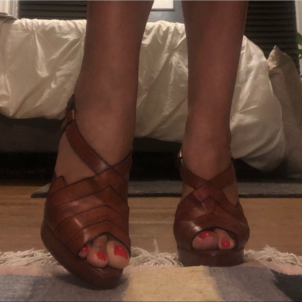 Brown, peep toe pumps